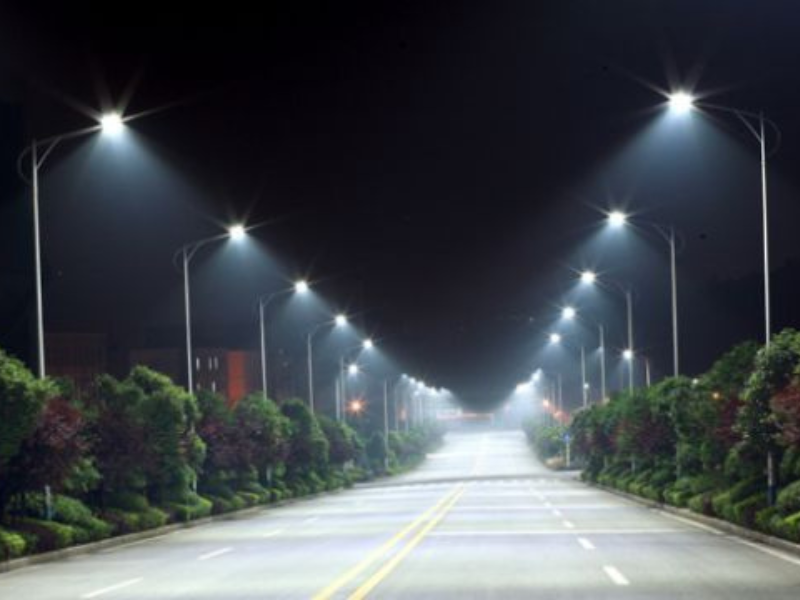 su-khac-nhau-den-led-den-halogen